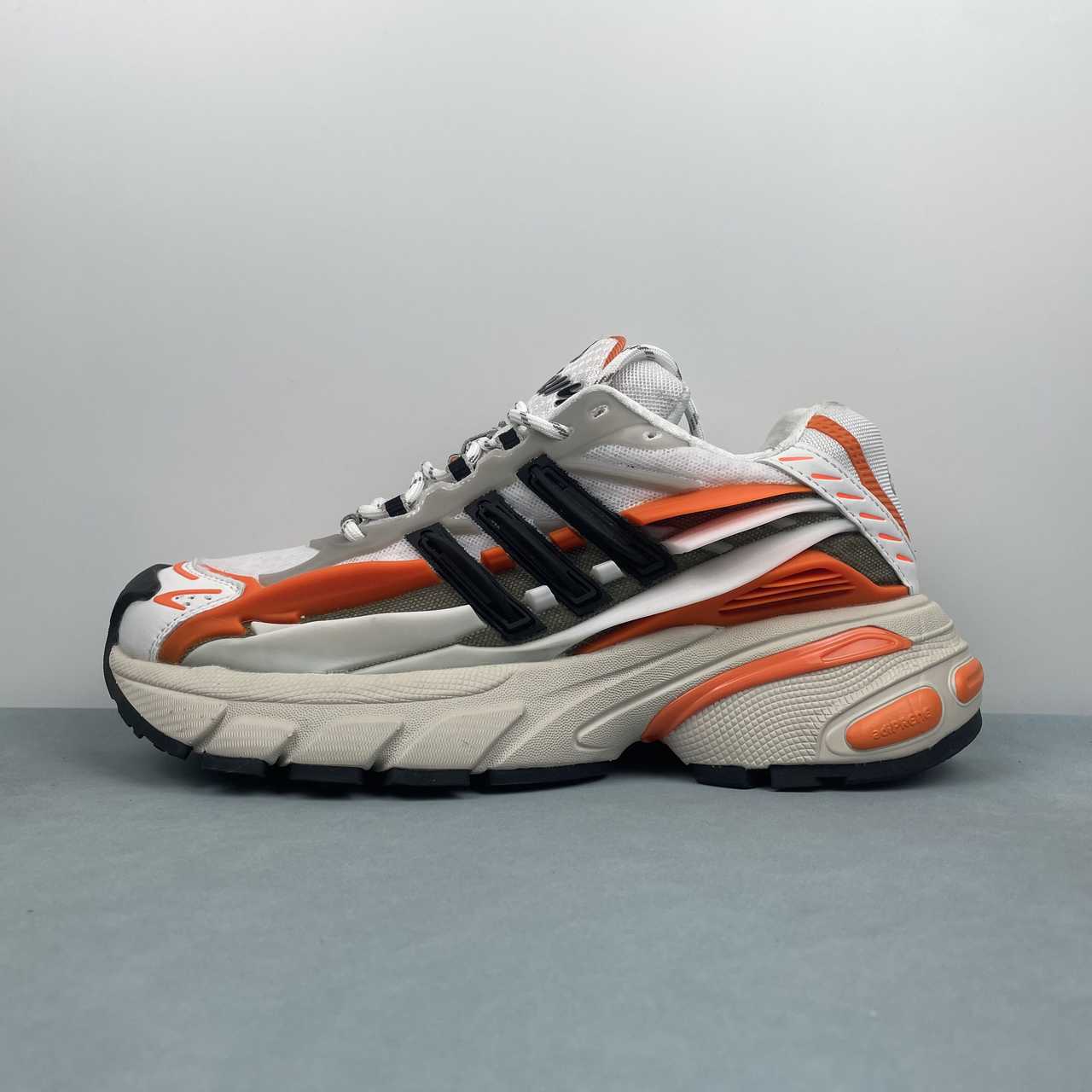 Pharrell Williams x adidas Adistar Jellyfish