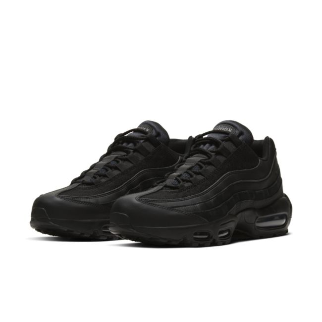 Nike Air Max 95 Essential "Triple Black"