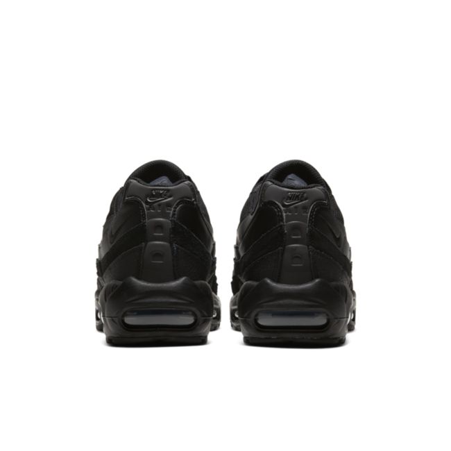 Nike Air Max 95 Essential "Triple Black"