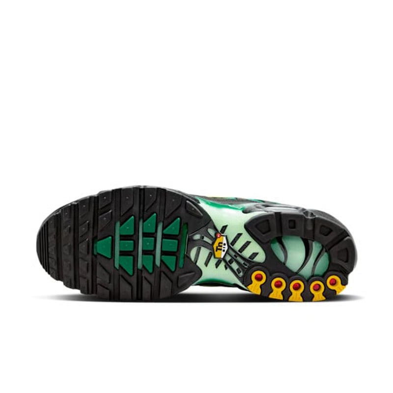 Nike Air Max Plus "Black & Volt Green"
