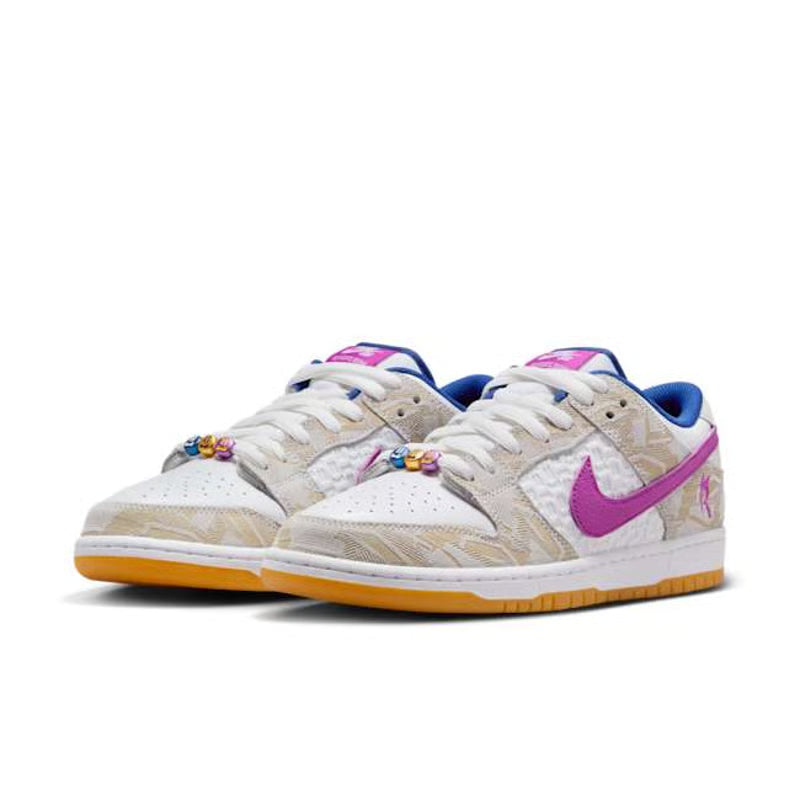 Nike SB Dunk Low x Rayssa Leal "Pure Platinum & Vivid Purple"