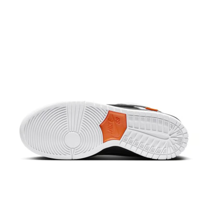 Nike SB Dunk Low x TIGHTBOOTH "White & Black"