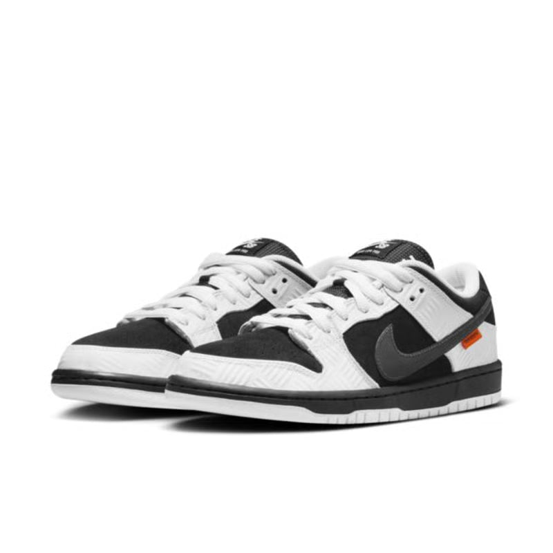 Nike SB Dunk Low x TIGHTBOOTH "White & Black"