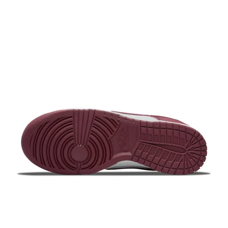 Nike Dunk Low "Bordeaux"