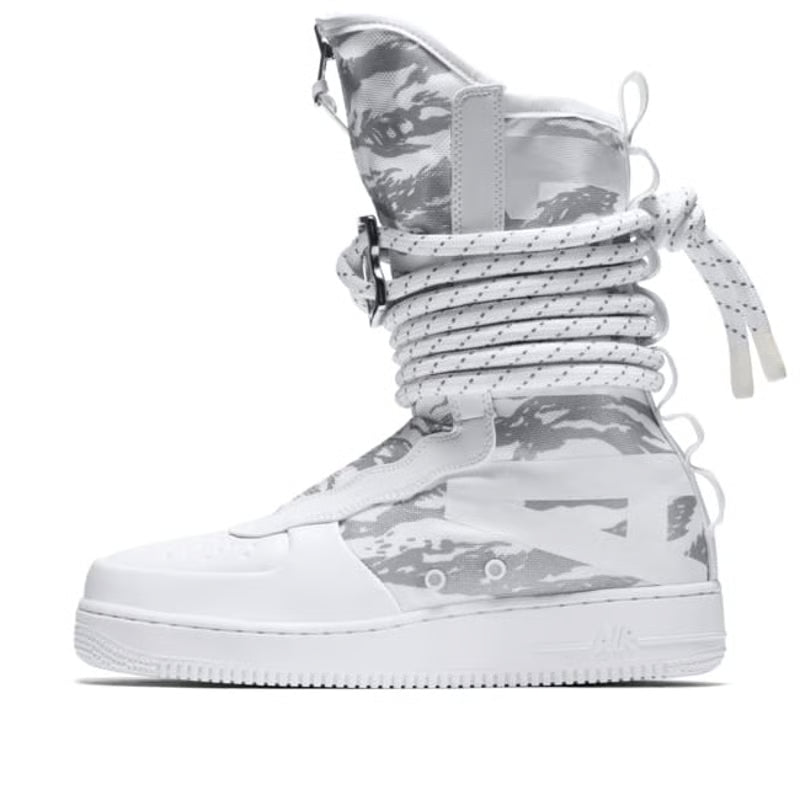 Nike SF Air Force 1 High trainers "Winter Camo"
