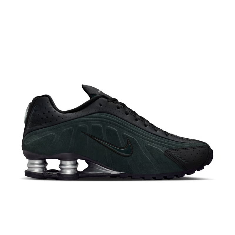 Nike Shox R4 "Black & Seaweed"