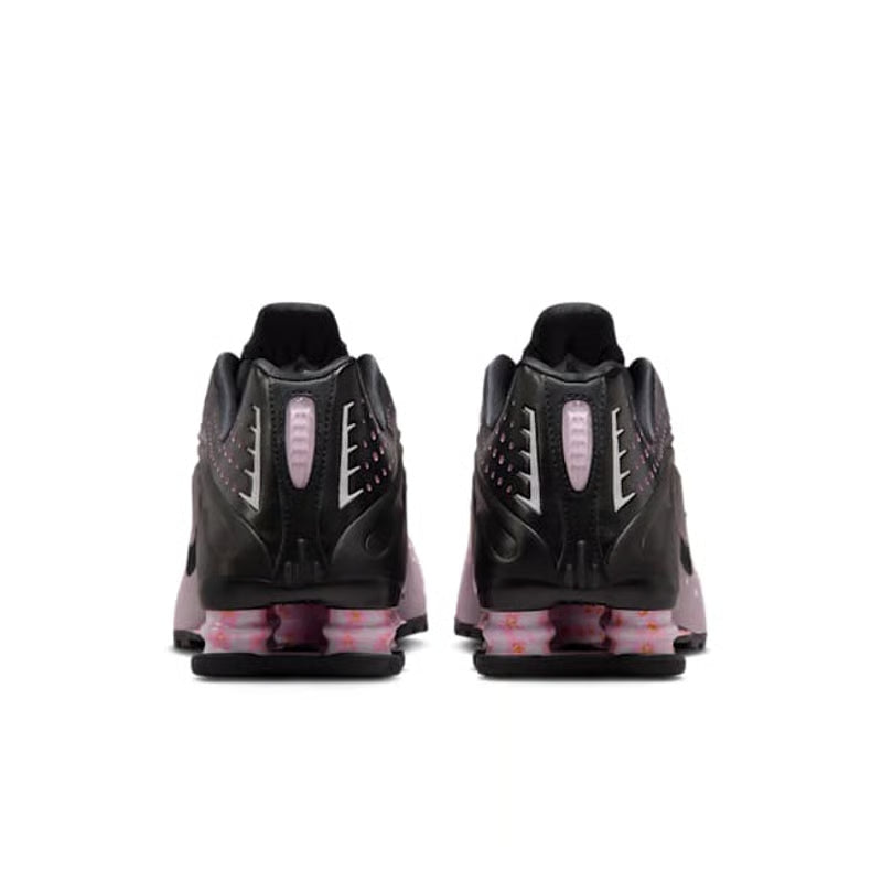 Nike Shox R4 "Sakura"