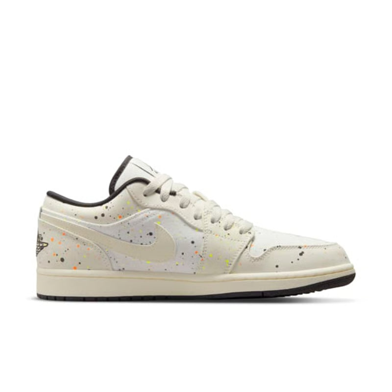 Jordan 1 Low SE "Brushstroke"