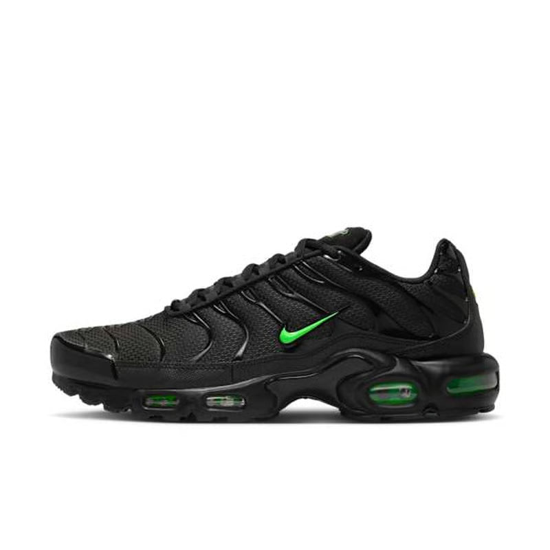Nike Air Max Plus "Black & Green Strike"