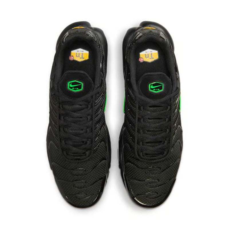 Nike Air Max Plus "Black & Green Strike"