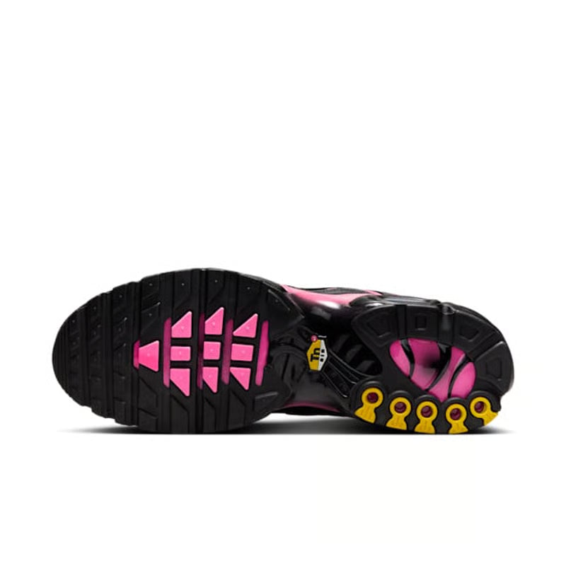 Nike Air Max Plus "Black & Hyper Pink"