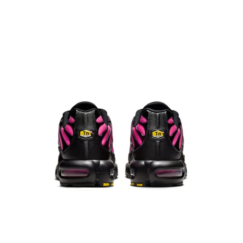 Nike Air Max Plus "Black & Hyper Pink"