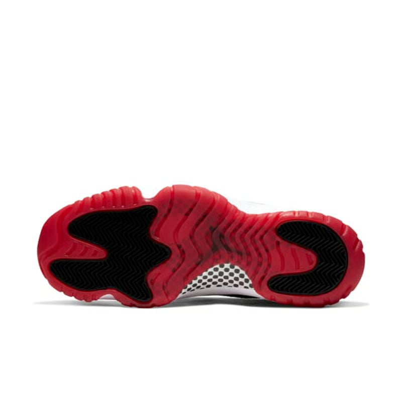 Jordan 11 Retro  "Bred"