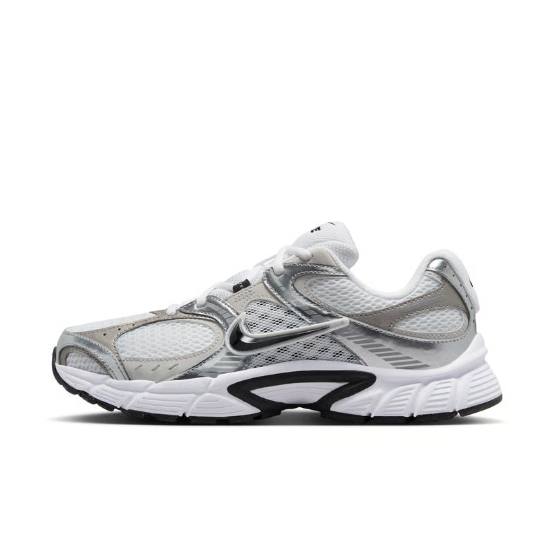 Nike V5 RNR "White & Metallic Silver"